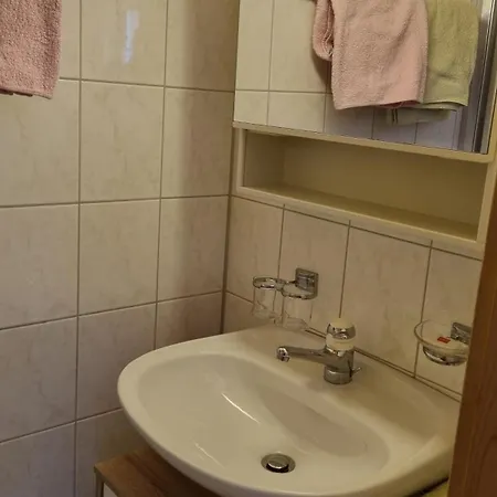 Zur Stilli Dorf אורחן *