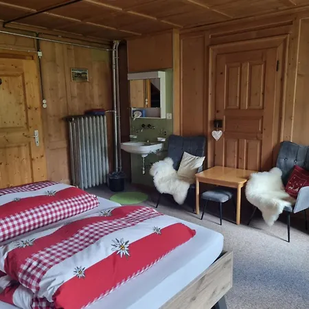 אורחן Zur Stilli Dorf