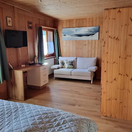 אורחן Zur Stilli Dorf