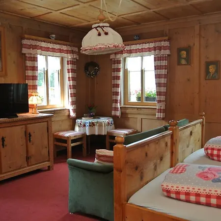 Zur Stilli Dorf * דאבוס