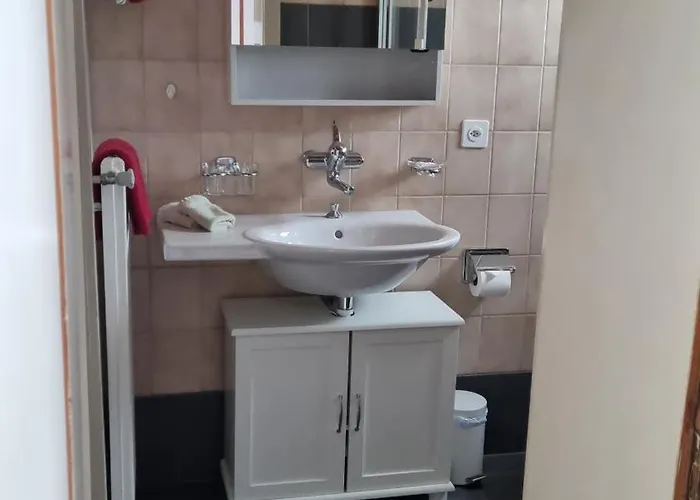 Zur Stilli Dorf * Давос