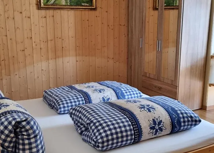 Zur Stilli Dorf Давос