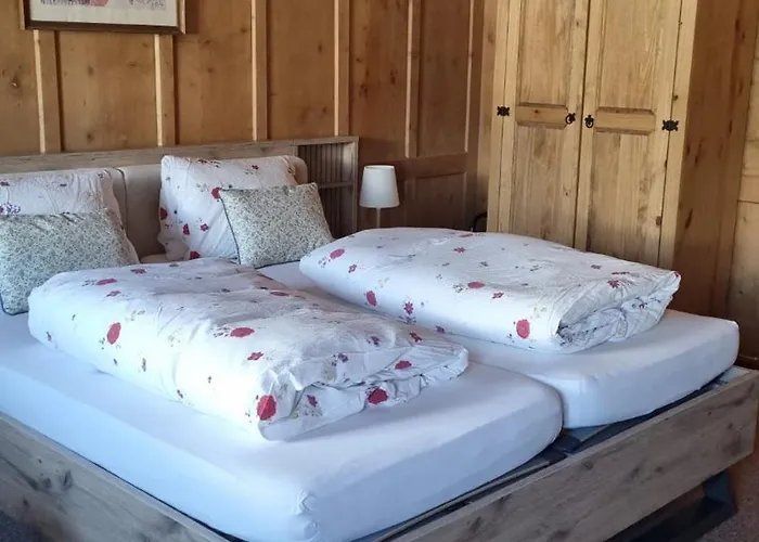 Zur Stilli Dorf Давос